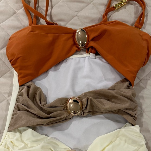 BNWT Tricolor Swimsuit with Gold Accents - Picture 3 of 3